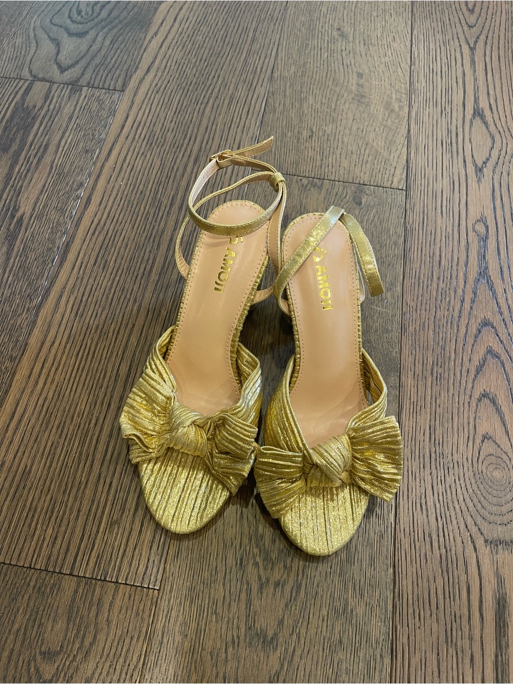 Amoji Gold Heels Plissee 38.5 New